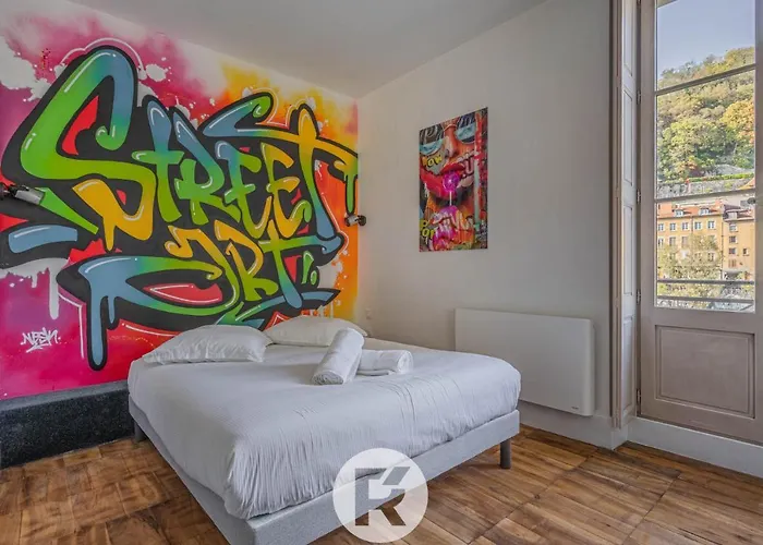 R\'Apparts Studio Street Art